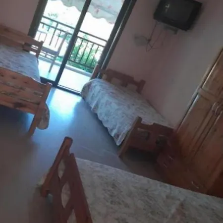 Old House On The 1 منزل ريفي *