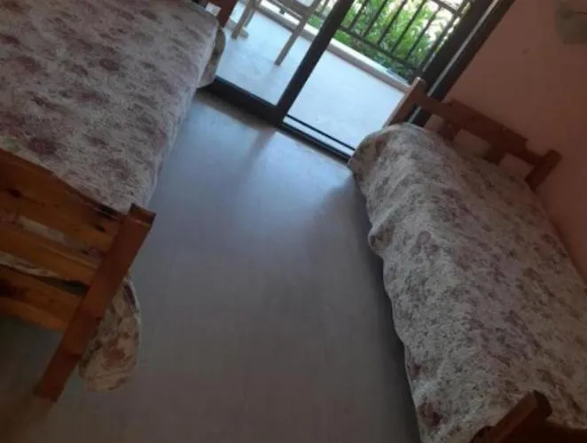 Old House On The 1 *